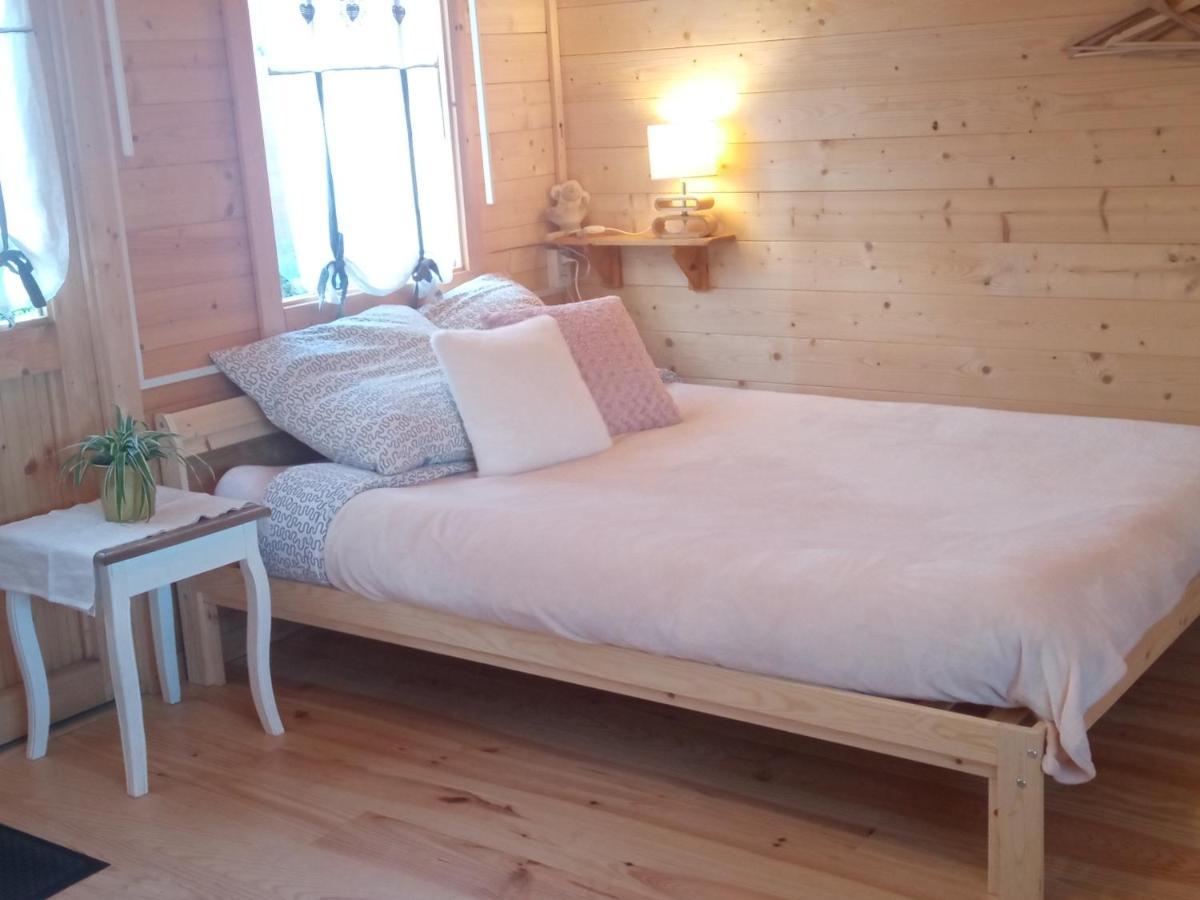 Chambre Studio Photo Chalet Sdb Partagee A Proximite Chavagne Esterno foto