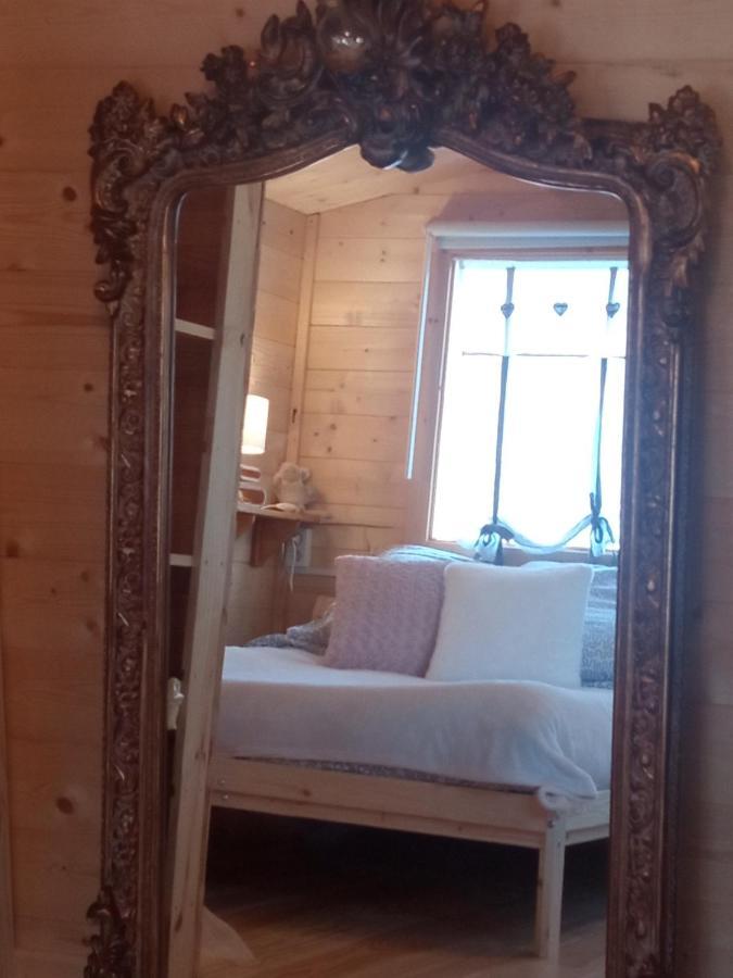 Chambre Studio Photo Chalet Sdb Partagee A Proximite Chavagne Esterno foto